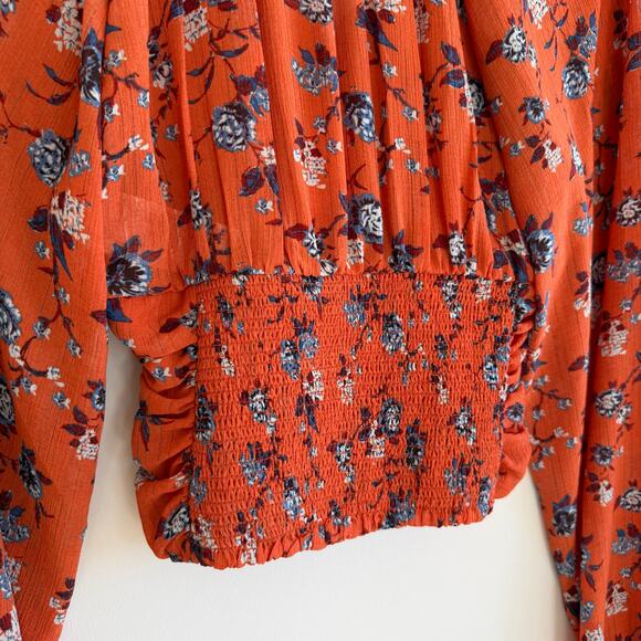 Free People Final Rose Print V-Neck Ruched Smocked Cropped Blouse Orange XS - Picture 9 of 9